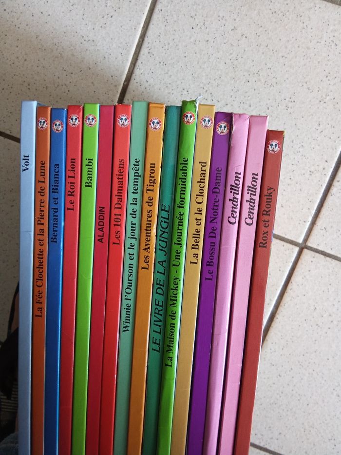 Livre mickey club du livre enfant, Disney,  roi  lion, cendrillon, , Aristochats, rox rouki, bianca, 101 dalmatiens , volt, livre jungle, winnie - photo numéro 4
