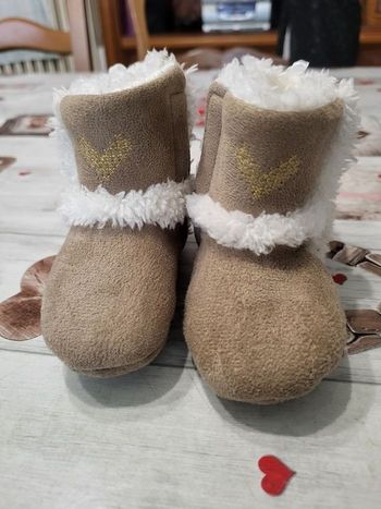 Botillon beige daim 6/9mois