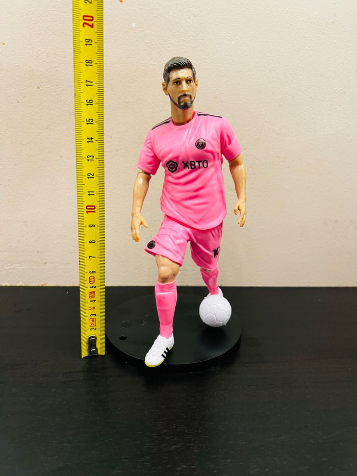 Figurine  Messi  18 cm - photo numéro 2