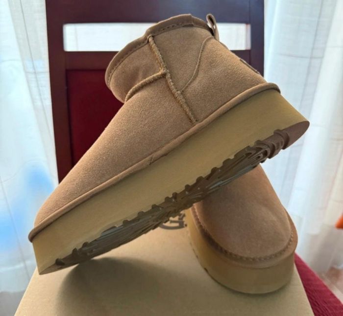 Bottes Ugg taille 39 - photo numéro 5