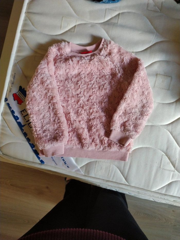 Très beau pull fille 4 ans