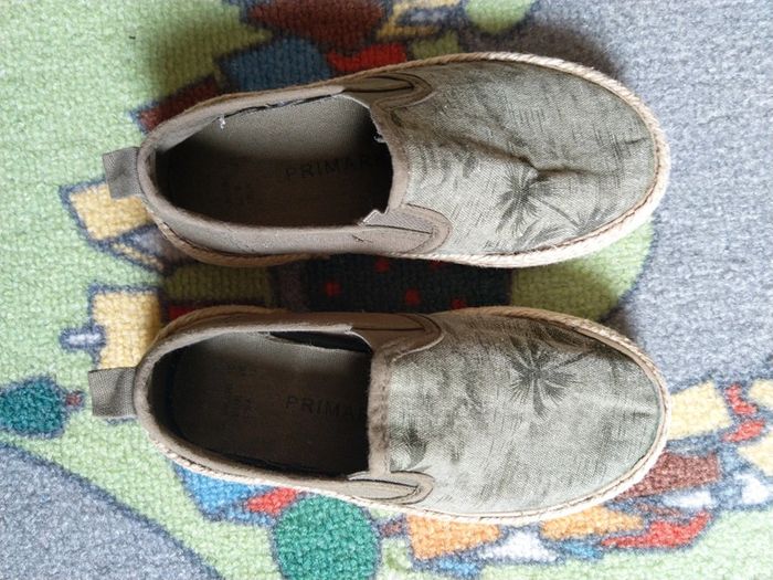 Chaussures type espadrilles de chez Primark pointure 28