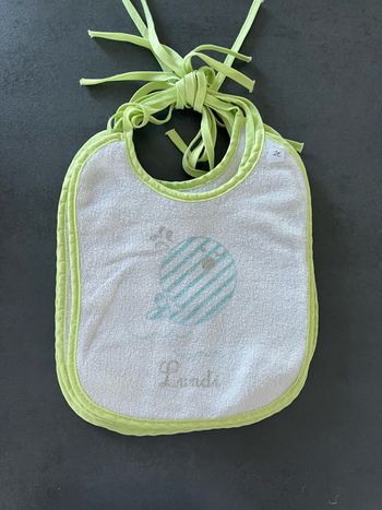 Lot de 7 bavettes jour de la semaine