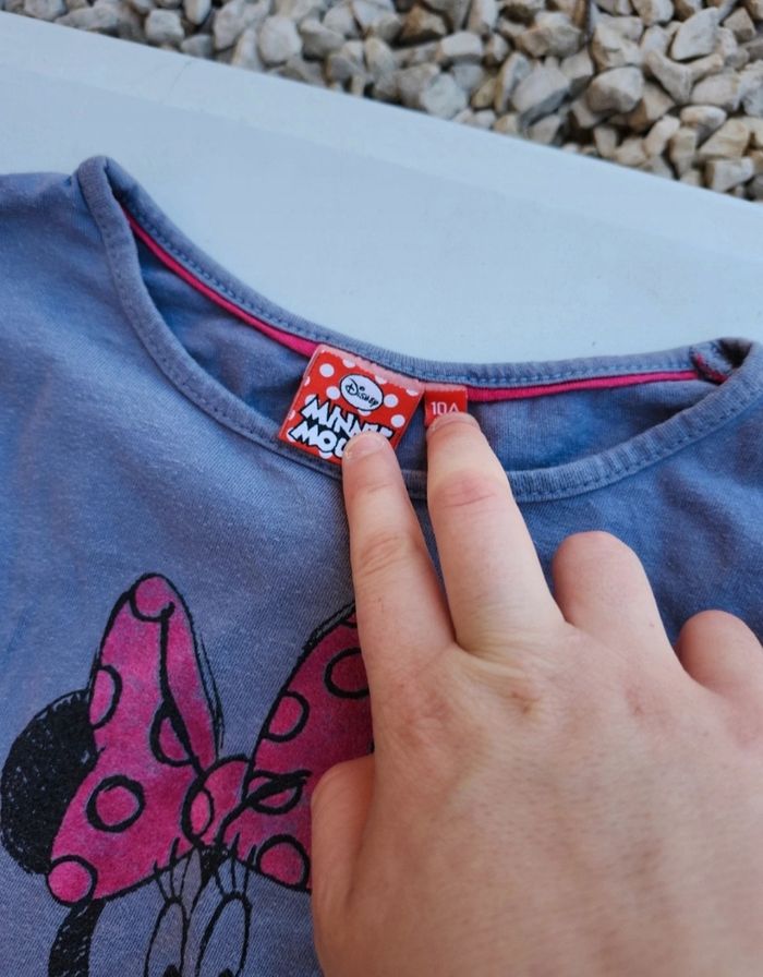 Lot 2 t-shirts Disney Miraculous Minnie 10 ans - photo numéro 5