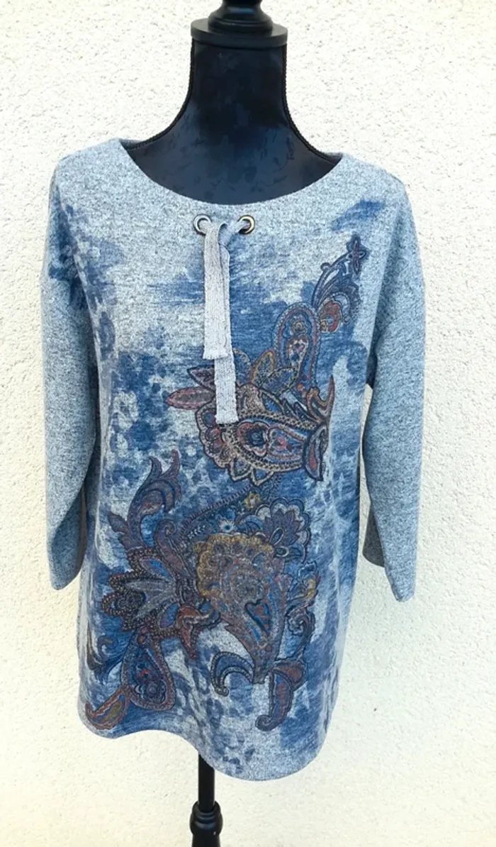 Pull Manches 3/4 décolleté ovale T42