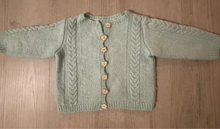 Gilet laine fait main 3-4 ans