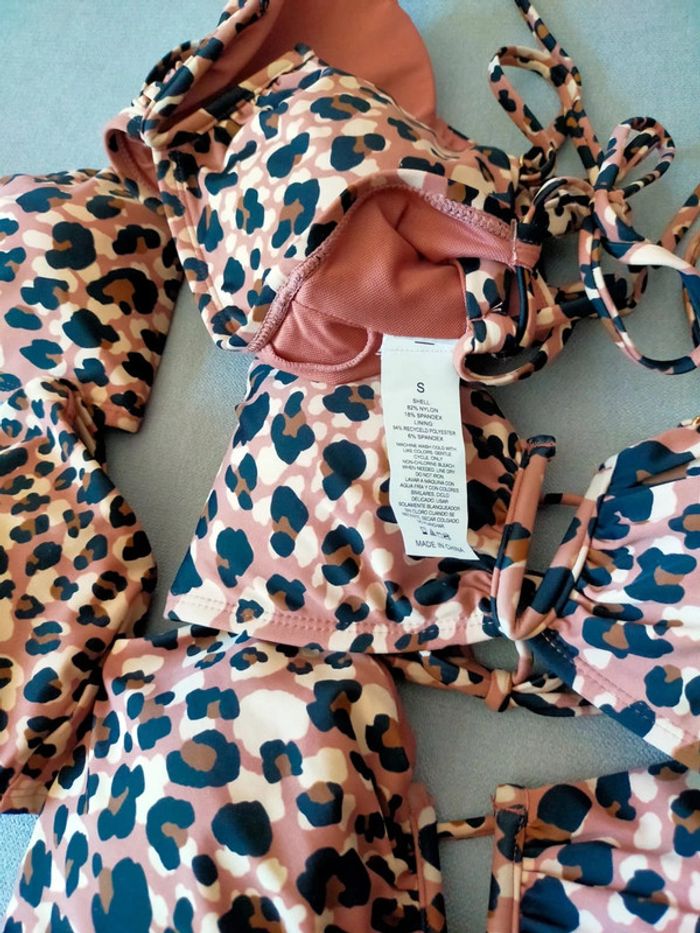 Haut de bikini imprimé léopard – Taille S – 5 exemplaires disponibles - photo numéro 2