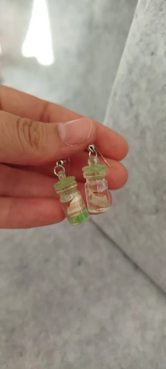 🍄 Boucles d’oreilles petit récipient ▪ coquillages ton vert - photo numéro 2