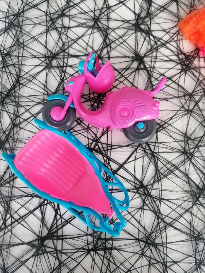 Lot accessoires Barbie scooter traîneau 👧🏻