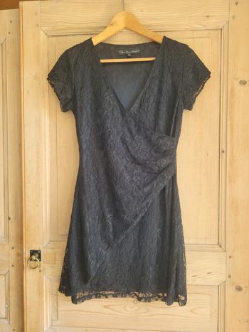 Robe dentelle noire taille 38
