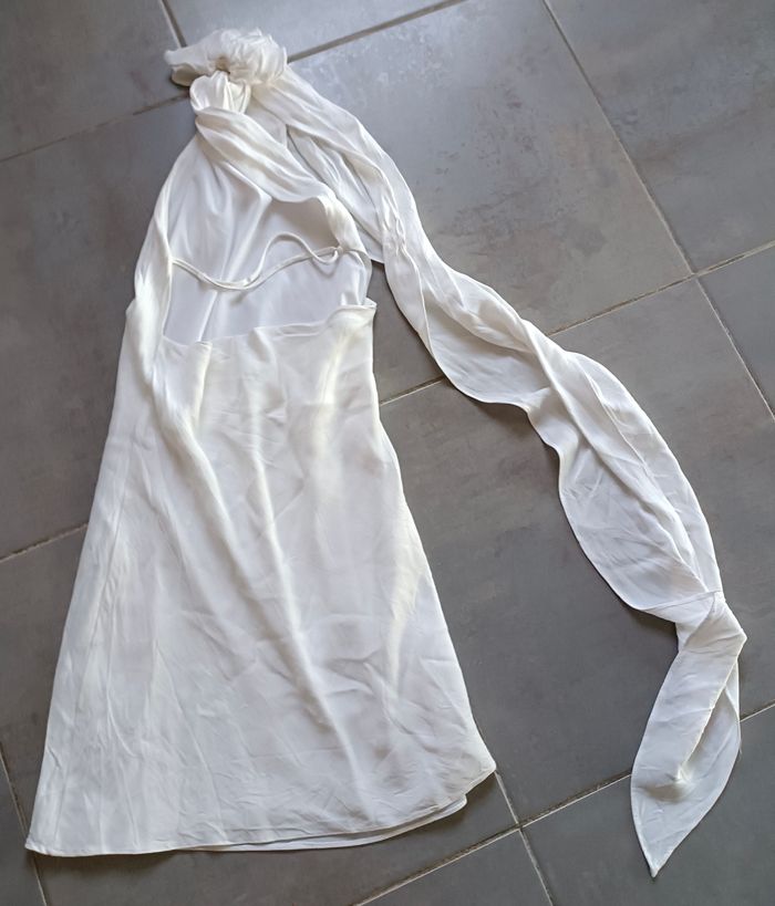 Robe casual Zara blanche asymétrique en M - photo numéro 8