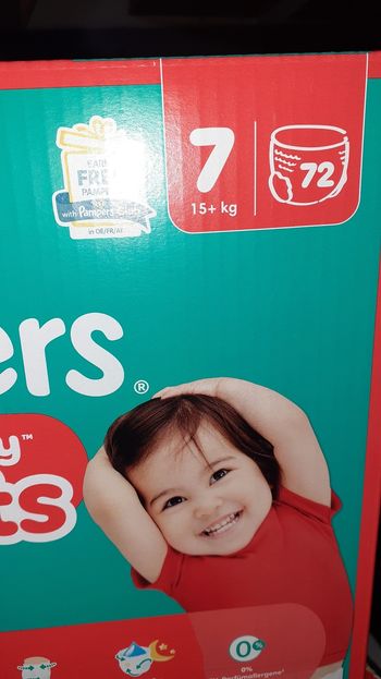 Couches Pampers taille 7