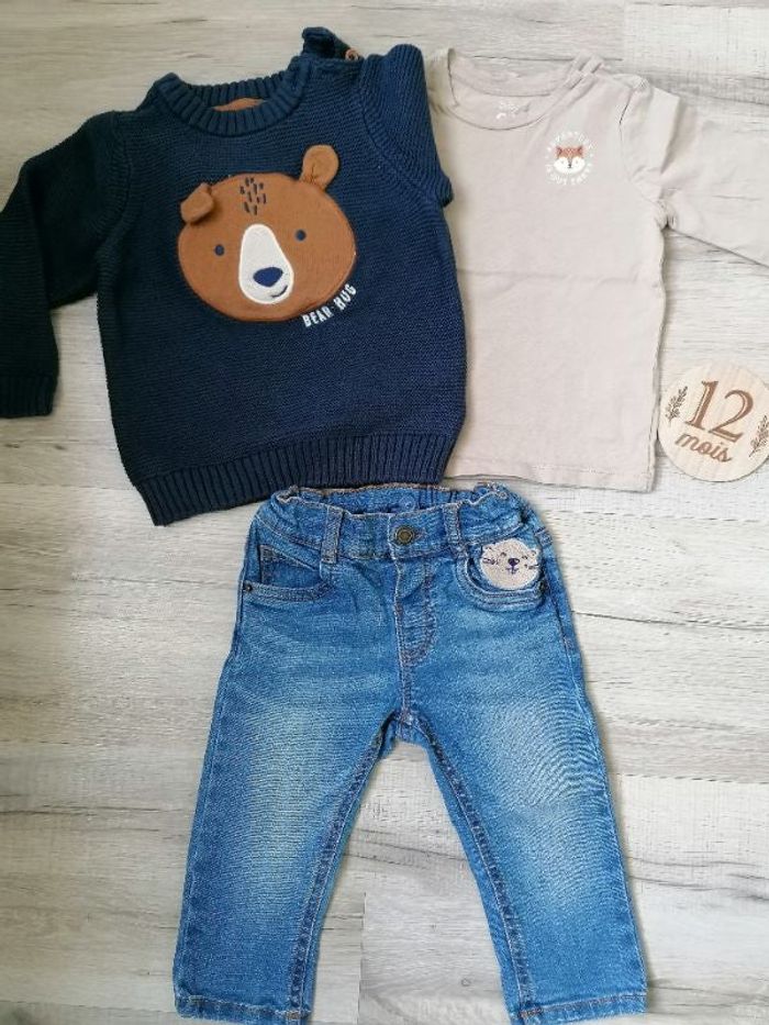 Pantalon t-shirt et pull 12 mois