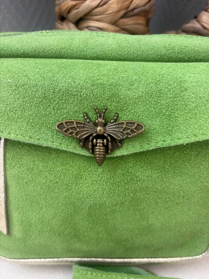 Sac cuir vert pomme avec fermeture abeille - photo numéro 3