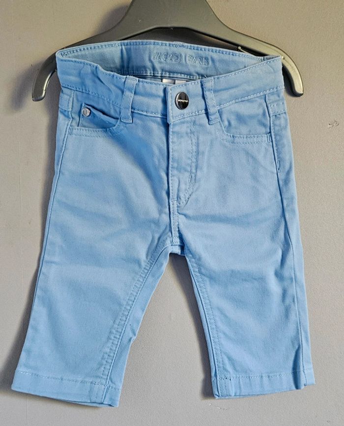 Pantalon bleu ciel