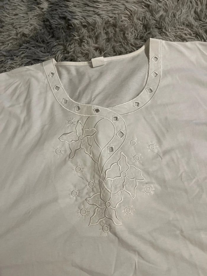 TEE shirt blanc - photo numéro 3