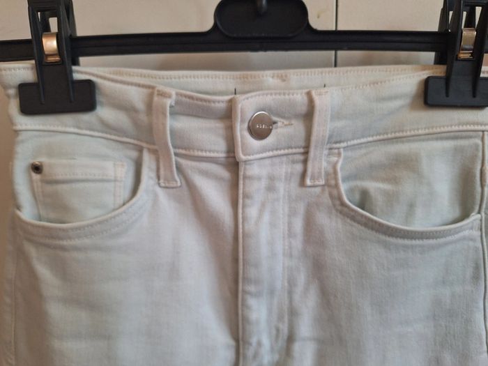 Jean bleu très clair / blanc skinny H&M S - photo numéro 5