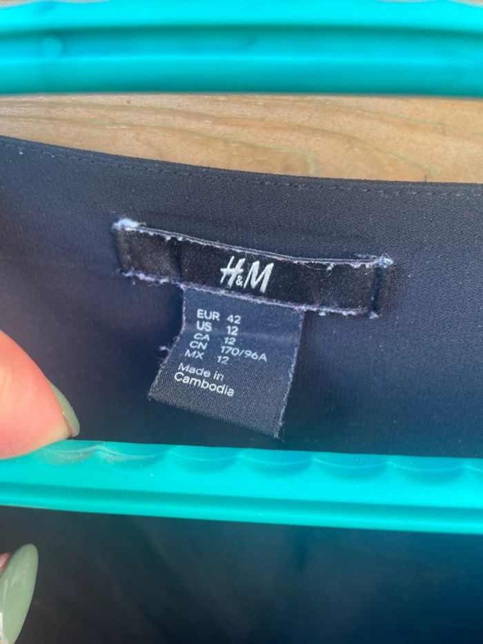 Blouse noir h&m taille 42 - photo numéro 4