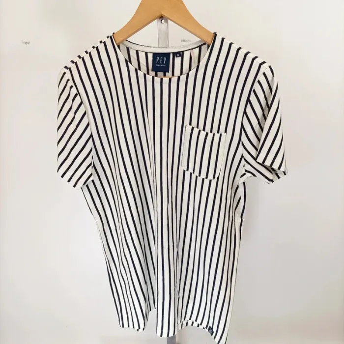 Tshirt rayé blanc et noir Revelation taille M 100% coton léger été A322