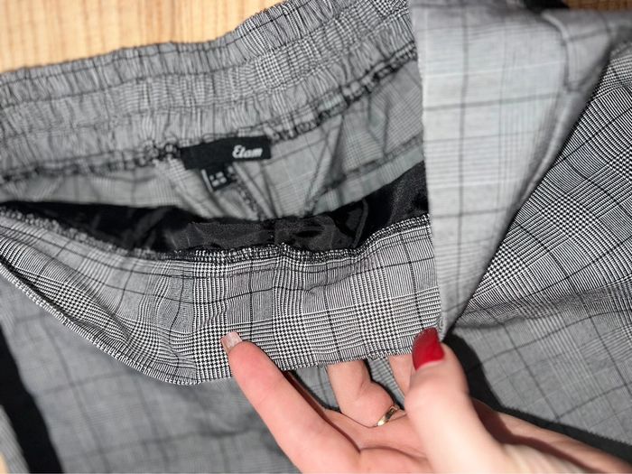 Pantalon tailleur cigarette écossais pieds de poule à carreaux taille 38 - photo numéro 4
