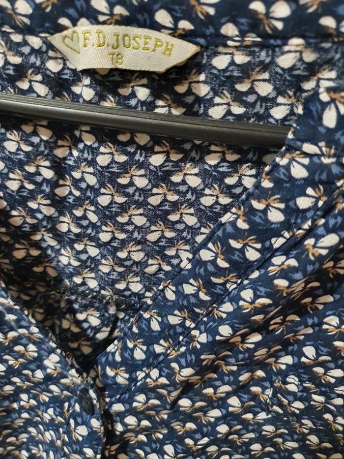 Tee-shirt taille 46 en très bon état - photo numéro 2