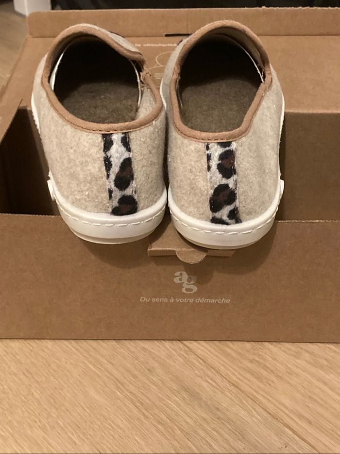 Chaussons Angarde T37 neufs - photo numéro 2