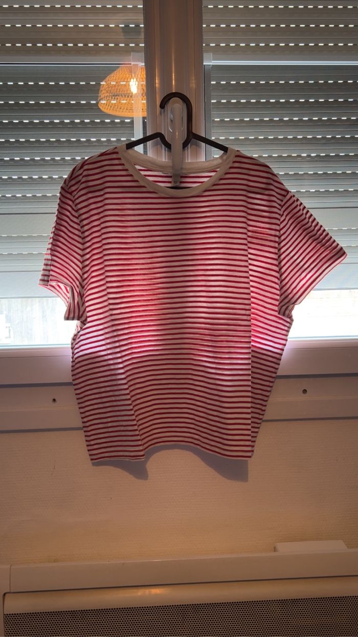Tee shirt à rayures