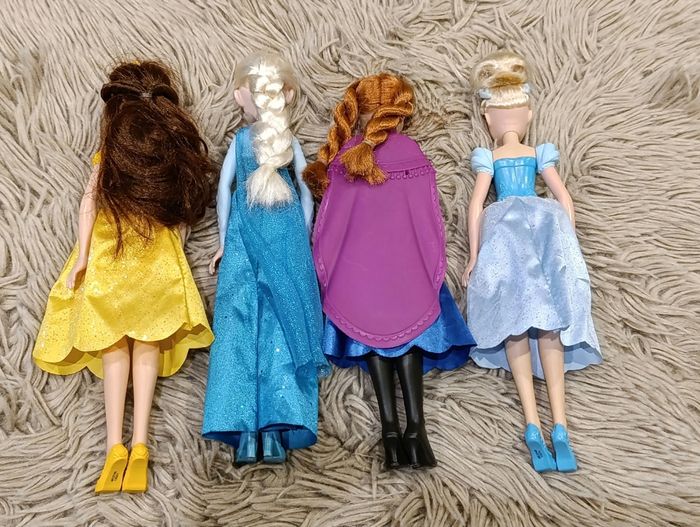 Lot poupées Disney - photo numéro 2