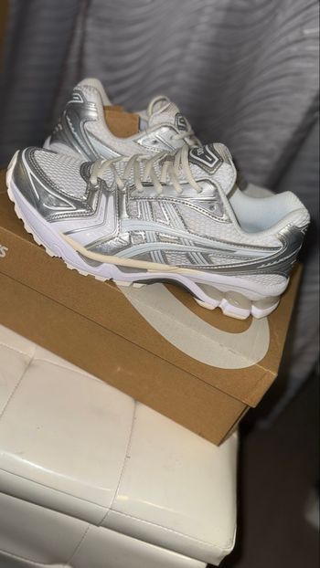 ASICS Gel-Kayano 14