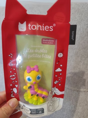 Tonies les drôles de petites bêtes, Camille la chenille