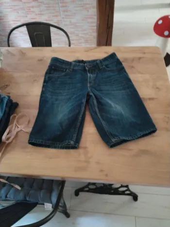 Bermuda jean  brut délavé