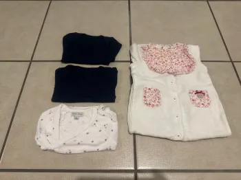 Lots pyjama et bodies
