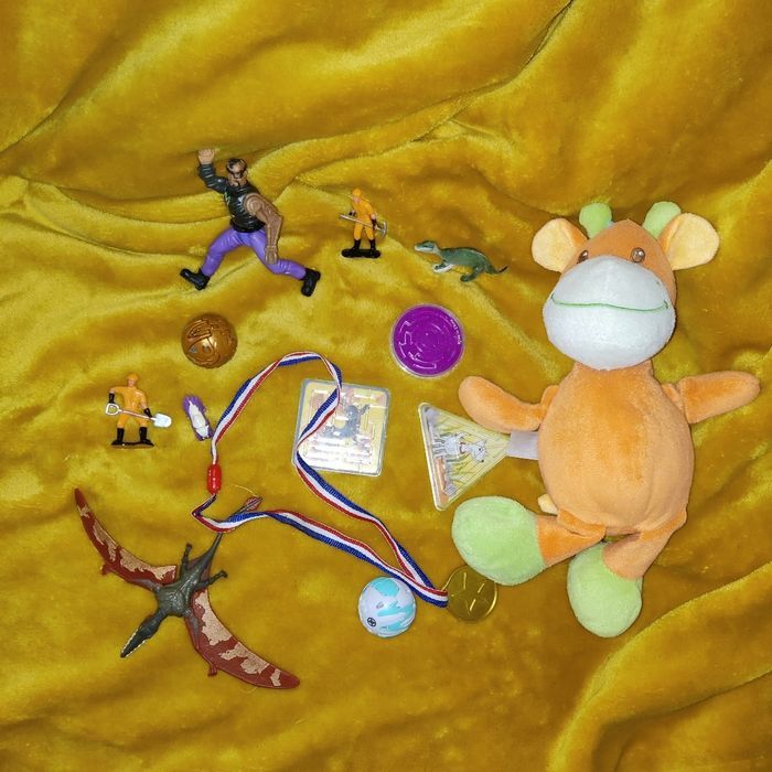 Lot divers dont 2 Bakugan
