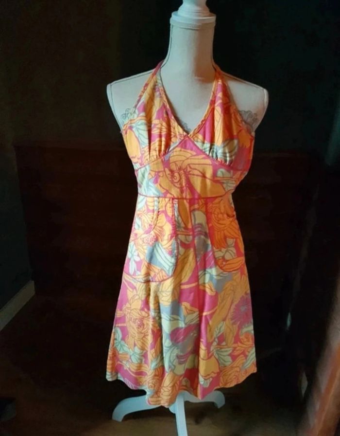 Robe dos nu