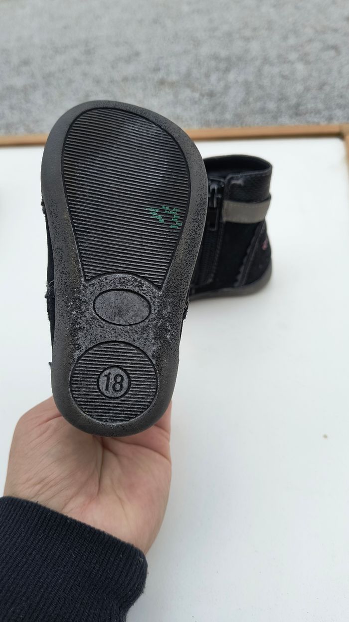 Bottines noires premiers pas taille 18 - photo numéro 3
