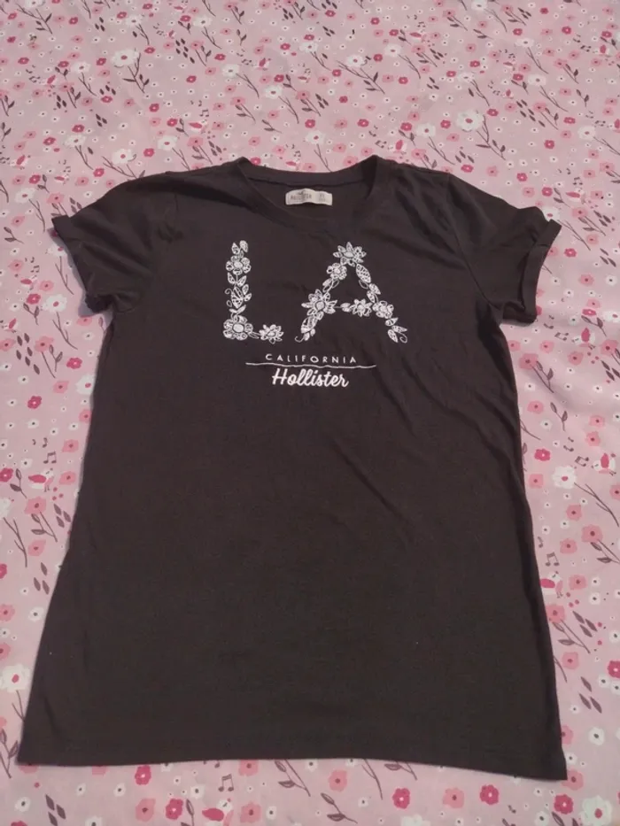 Tee-shirt Hollister XS noir et blanc