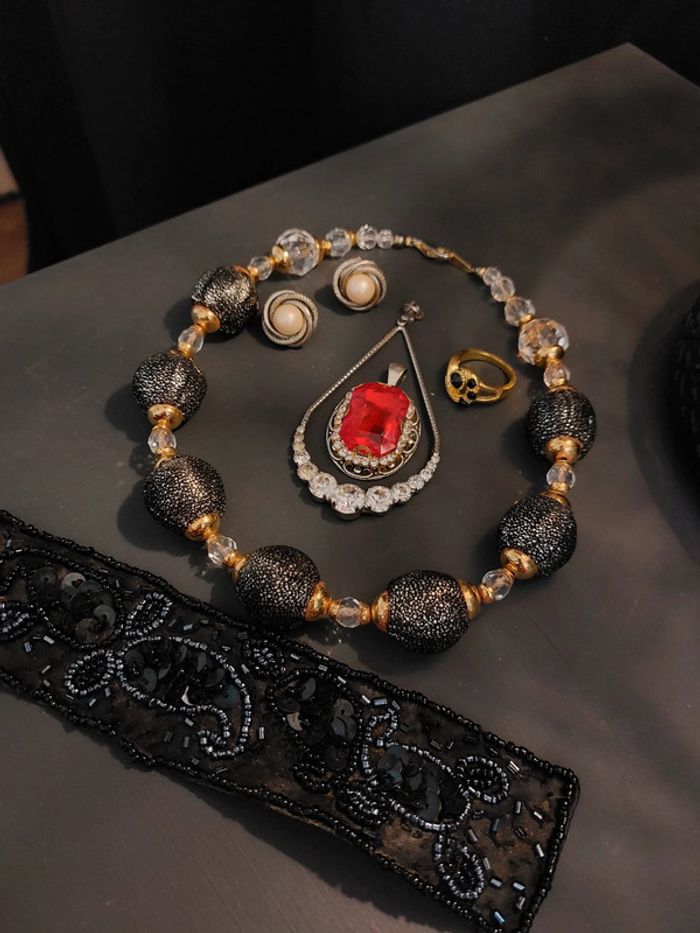 Lot de bijoux vintage gothique chic 🌿 - photo numéro 2