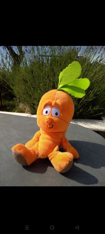 peluche carotte Goodnees Gang / hauteur 26 cm