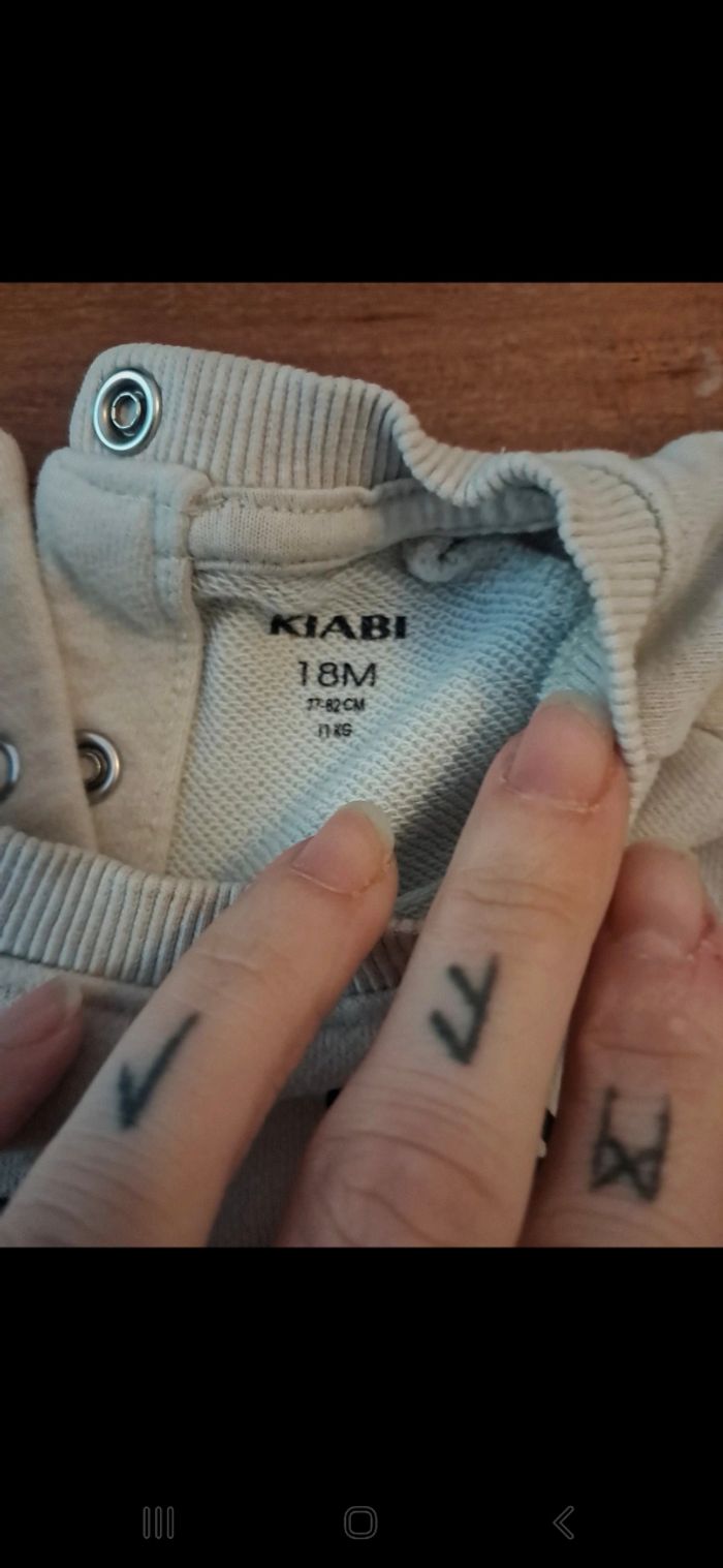 Sweat 18 mois - photo numéro 3