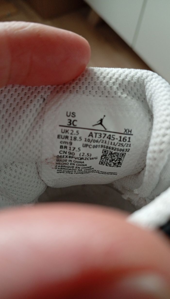 Chaussures Jordan - photo numéro 3