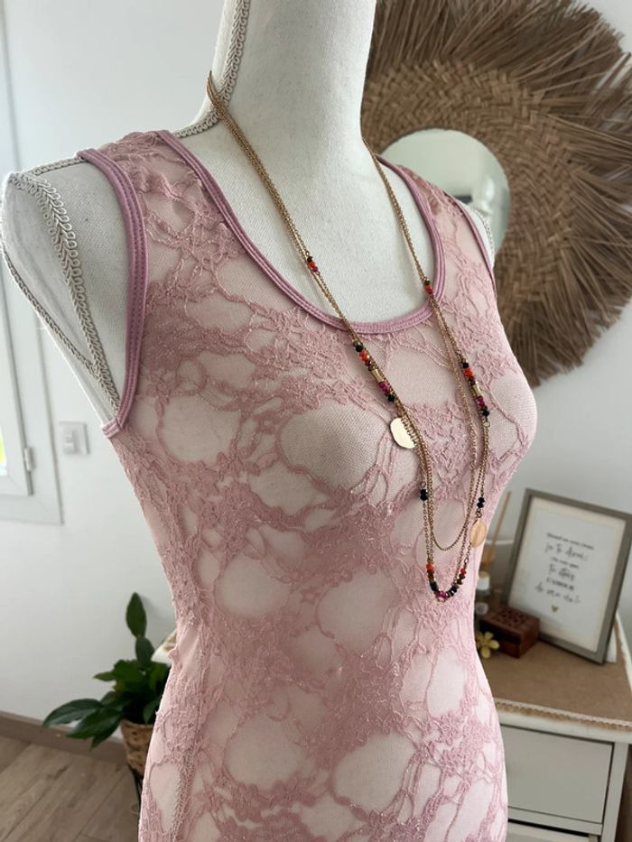 Top moulant en dentelle rose – Fabriqué en France – Taille unique jusqu’au 40 - photo numéro 2