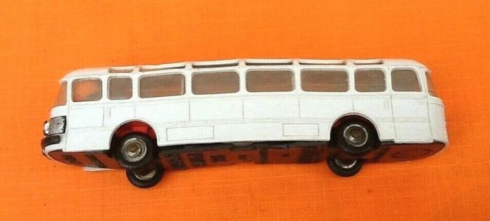 Années 1960 Autocar Saviem SCI N° 528 Les Microminiatures de Norev - photo numéro 4