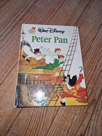 Livre disney péter pan