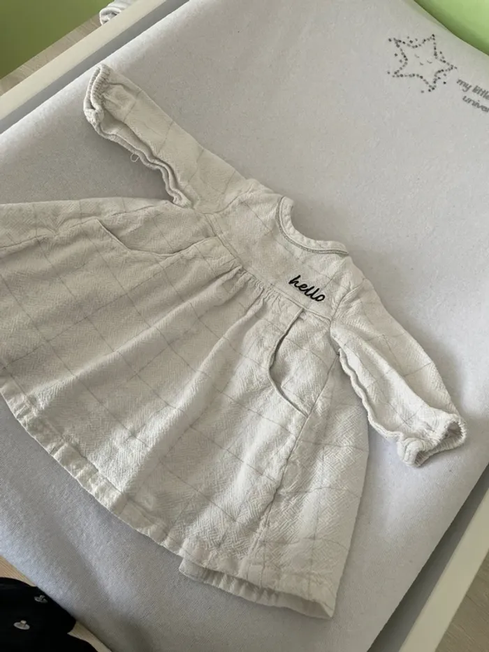 Robe.