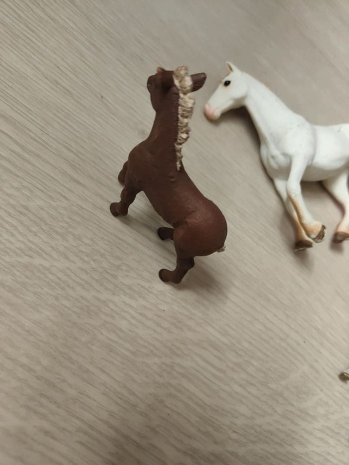 Lot de 4 chevaux Schleich - photo numéro 3