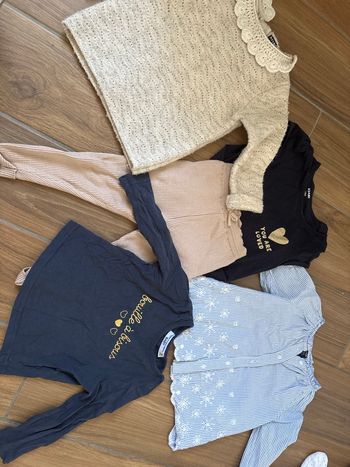 L’eau de vêtements fille pull T-shirt manches longues manches courtes chemise et