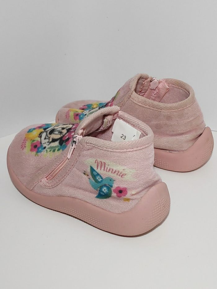 Chaussons fille Minnie taille 23 - photo numéro 5