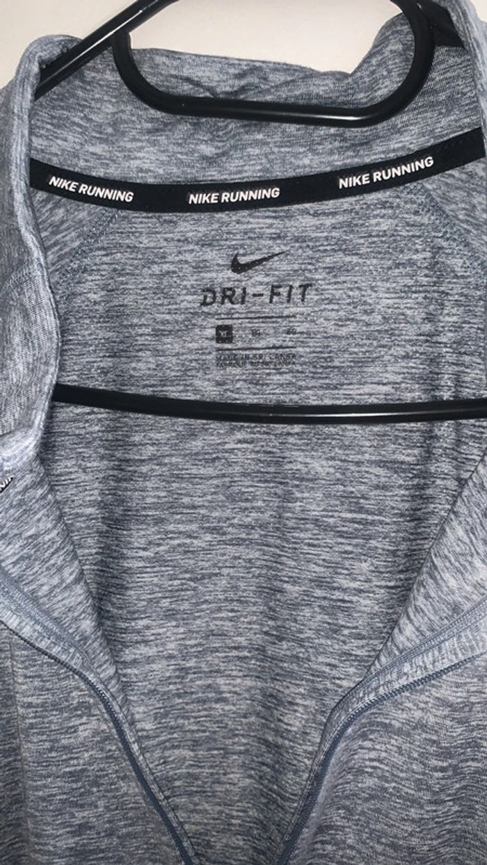 Sweat fin Nike xl - photo numéro 2