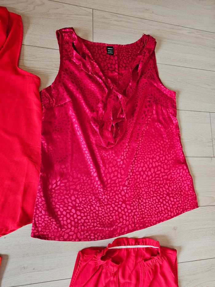Lot 4 blouses sans manche - photo numéro 2