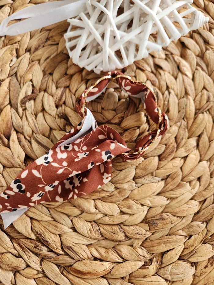 Bracelet jonc et foulard - photo numéro 5